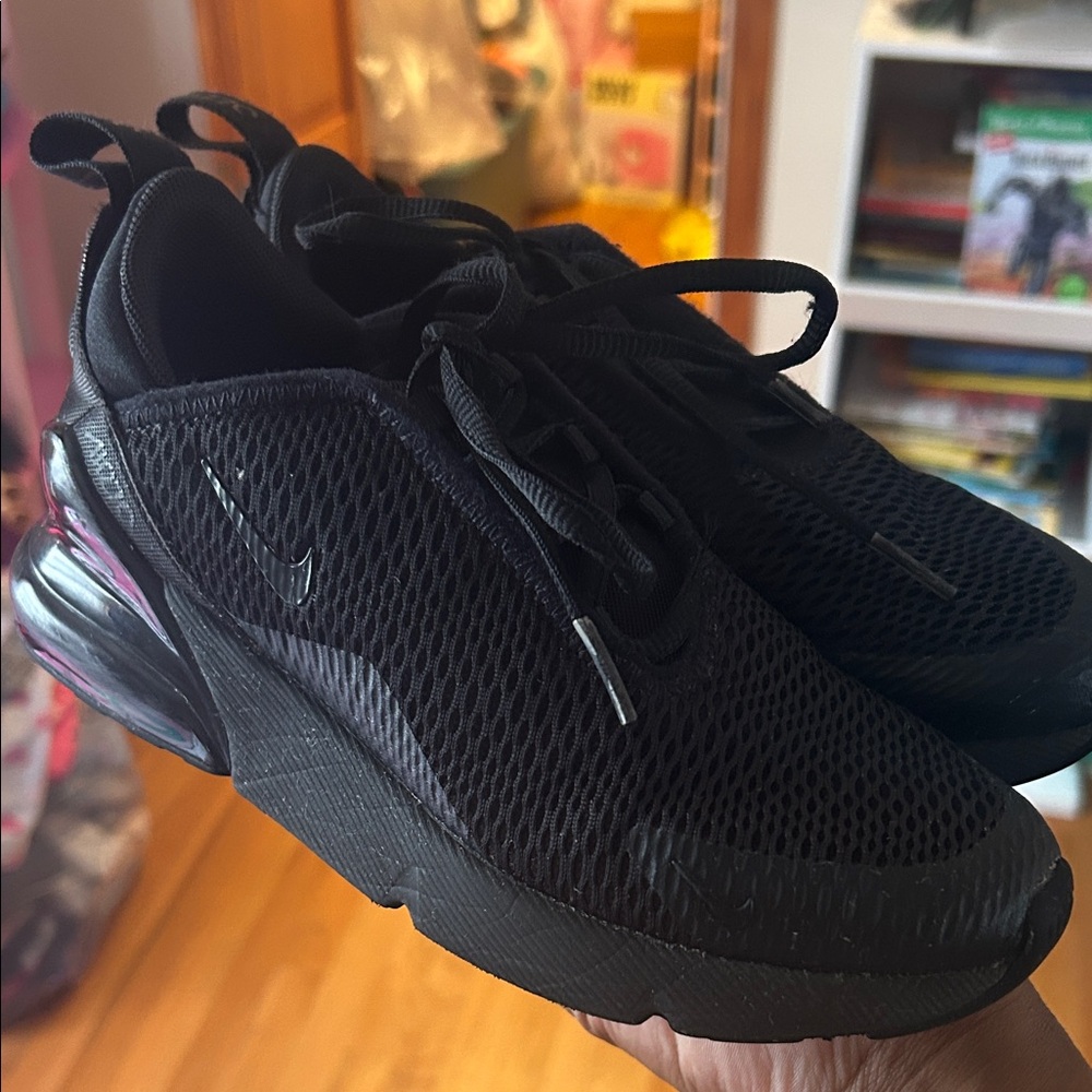 (KIDS) 2Y Nike 270 Triple Black Mesh Sneakers